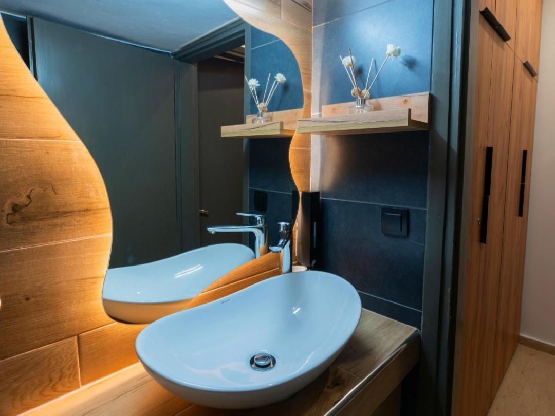 Sky View Suite Сере Экстерьер фото